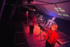 345520090_264742219407489_7242975553471143022_n